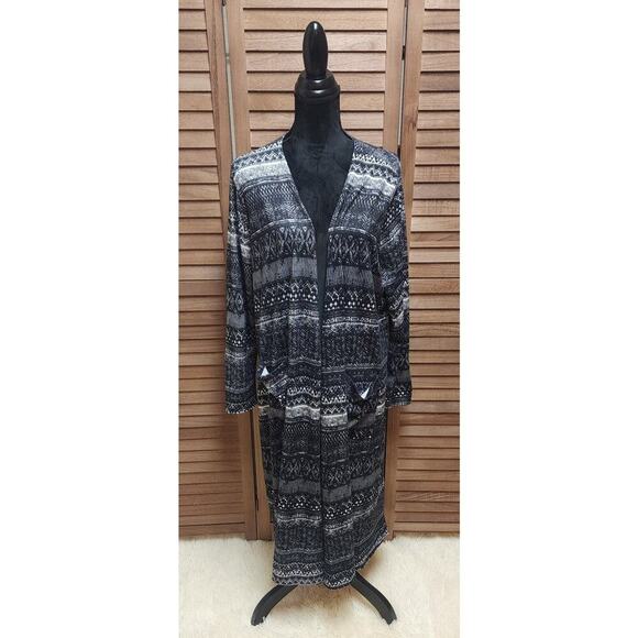 LuLaRoe Womens Cardigan Size XL Sarah Black & White Stretchy Knit Long Duster - Picture 1 of 7